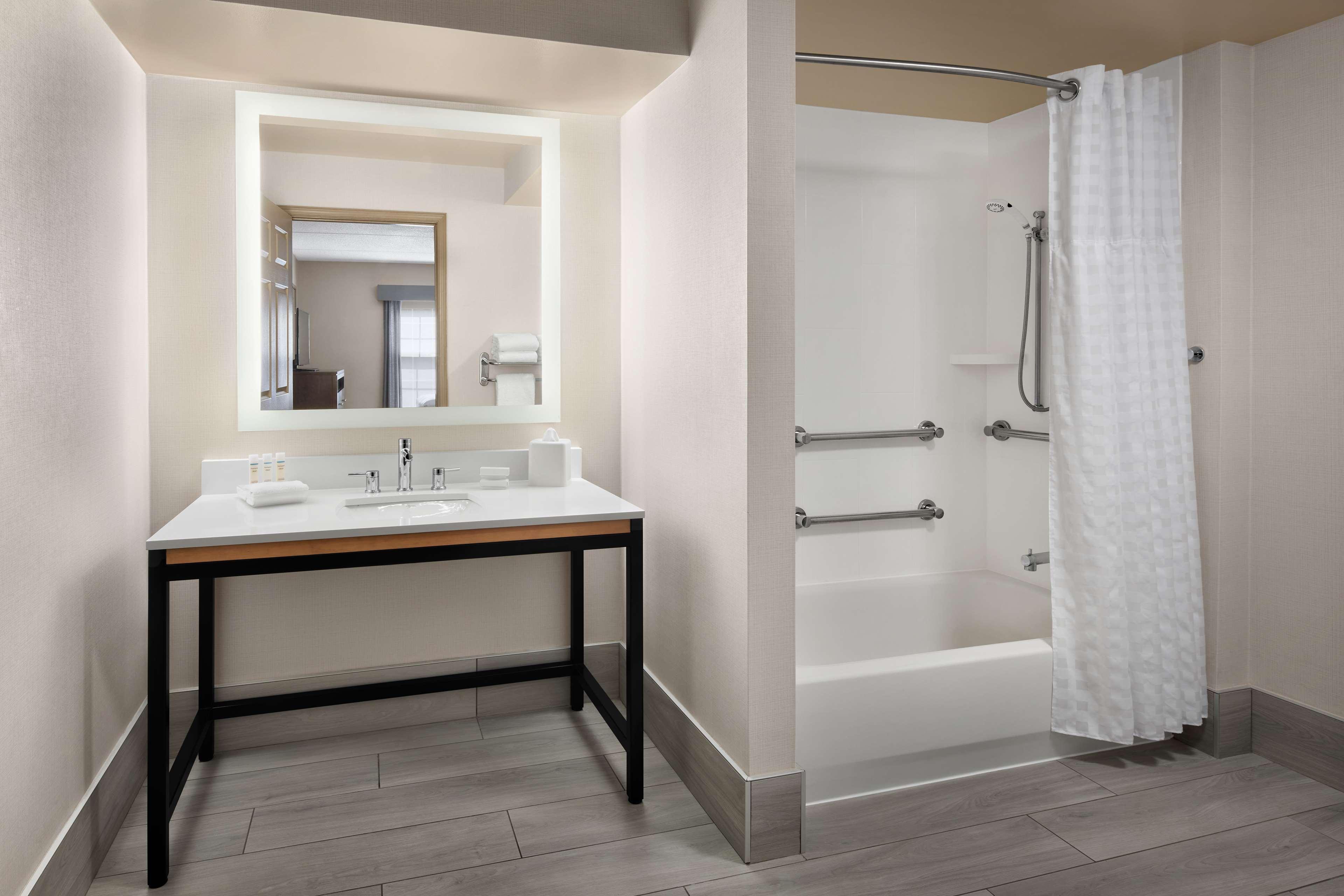 Homewood Suites By Hilton Baltimore-Washington Intl Apt Линтикъм Екстериор снимка