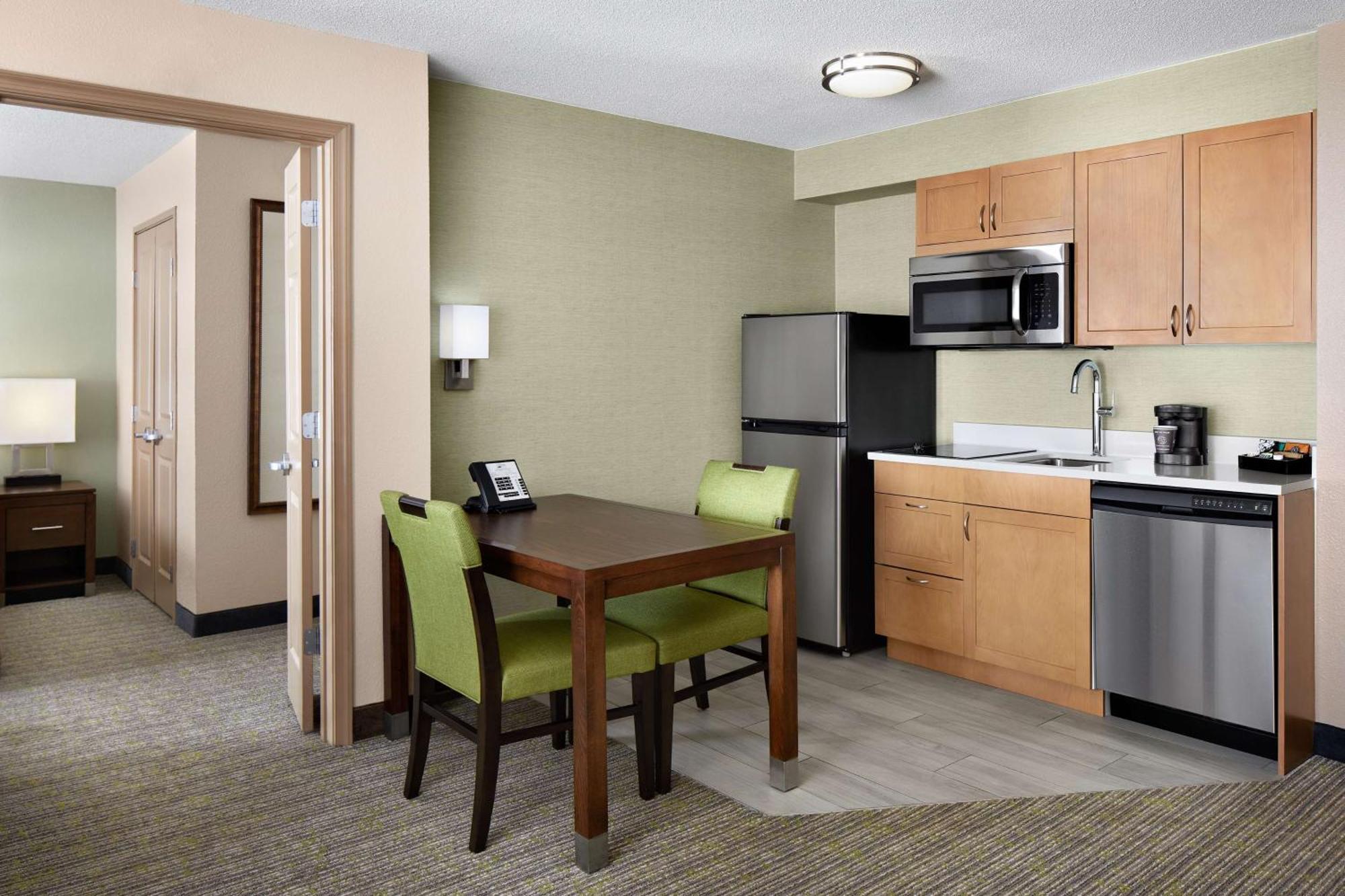 Homewood Suites By Hilton Baltimore-Washington Intl Apt Линтикъм Екстериор снимка